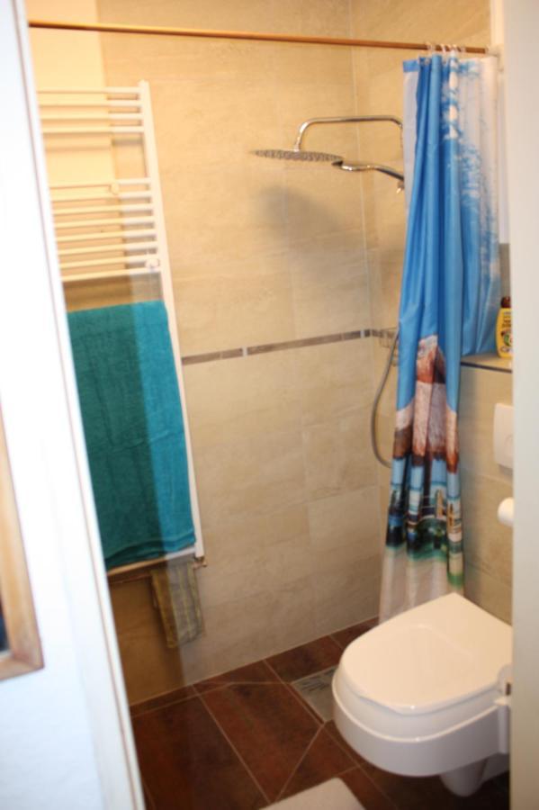 Zentral Gelegene Ferienwohnung Lübeck Extérieur photo