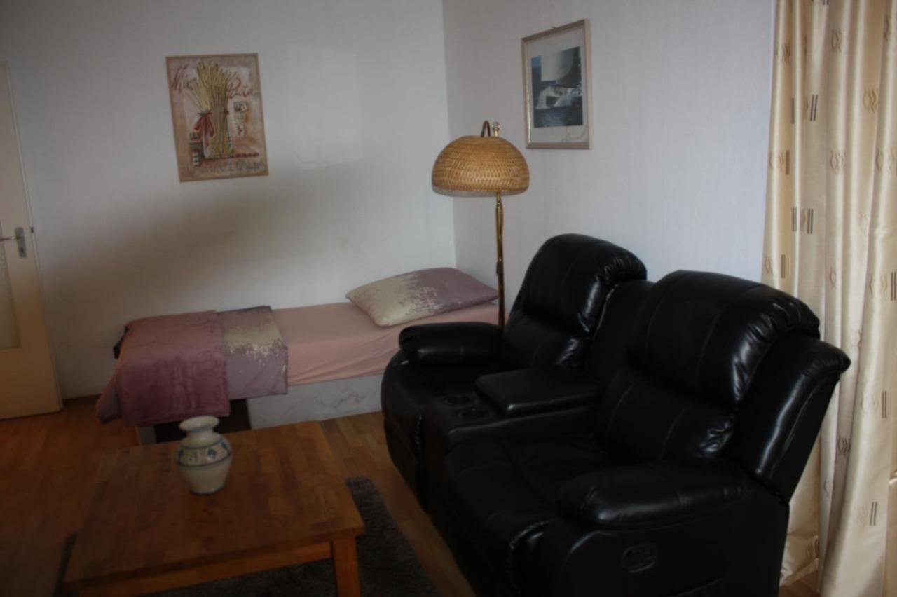 Zentral Gelegene Ferienwohnung Lübeck Extérieur photo
